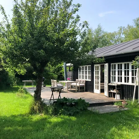 With Natural Garden In Skansehage Casa vacanze Rørvig